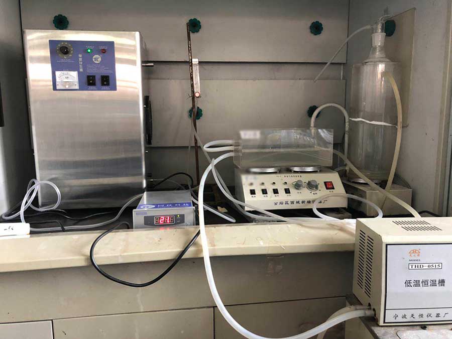吉林化工學院免费看片视频處理廢水化學實驗