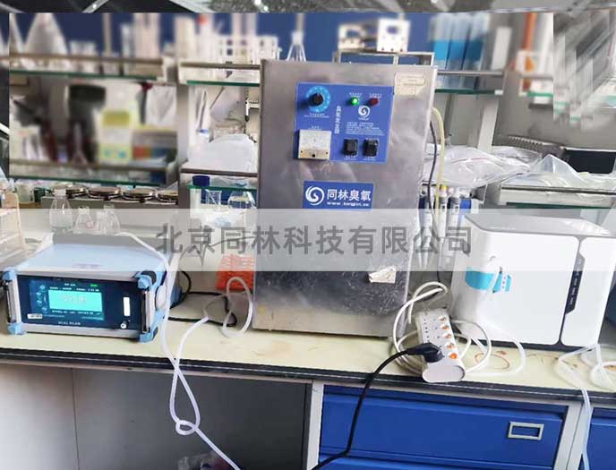 某大學免费看片视频催化氧化實驗設備使用現場