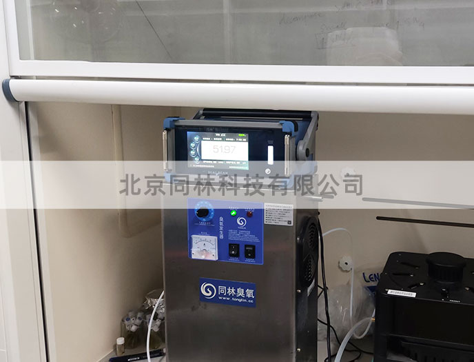免费看片视频+UV催化氧化實驗